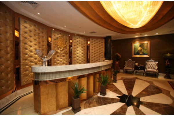 成都小院子品茗，品味传统茶文化，享受宁静午后时光